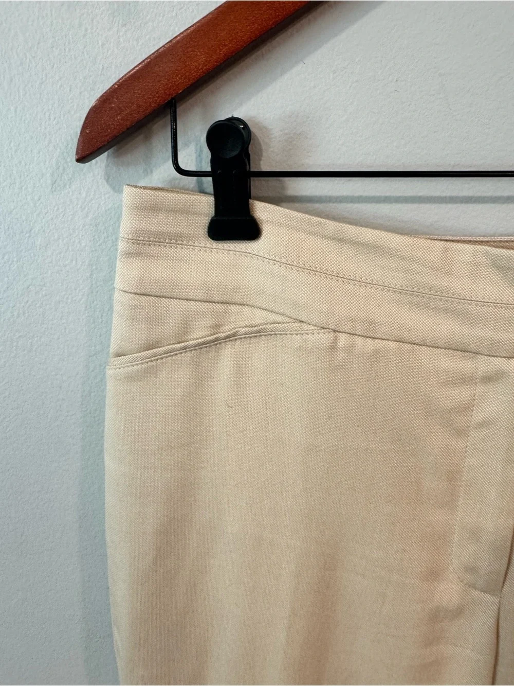 White House Black Market Cream Dress Trousers Sz 8